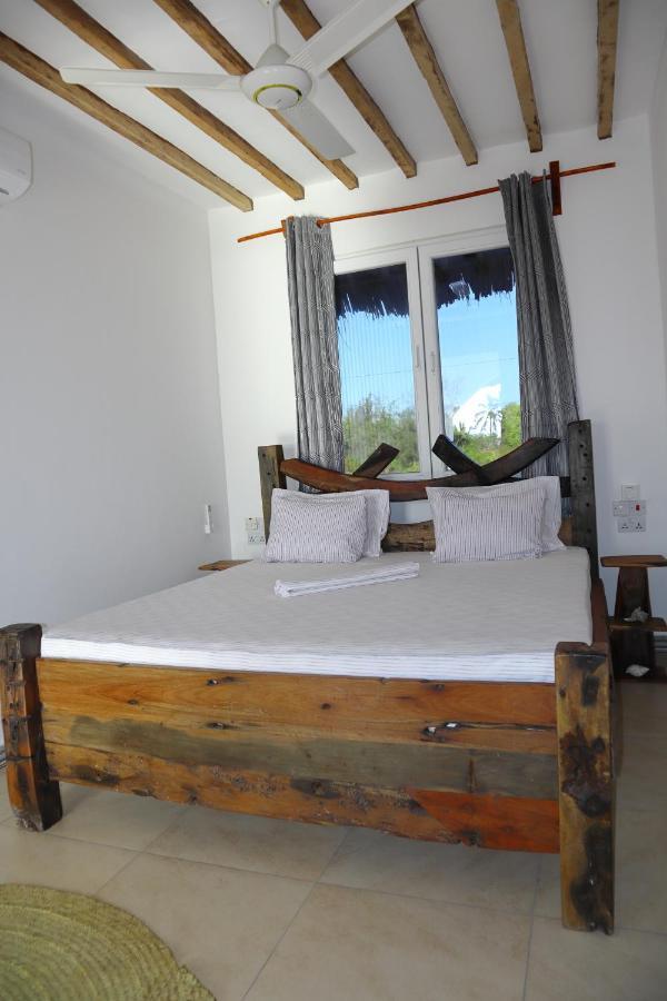 Holiday Time Bungalows Zanzibar マテムウェ エクステリア 写真