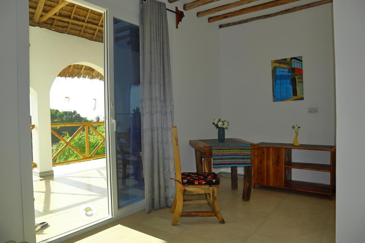 Holiday Time Bungalows Zanzibar マテムウェ エクステリア 写真