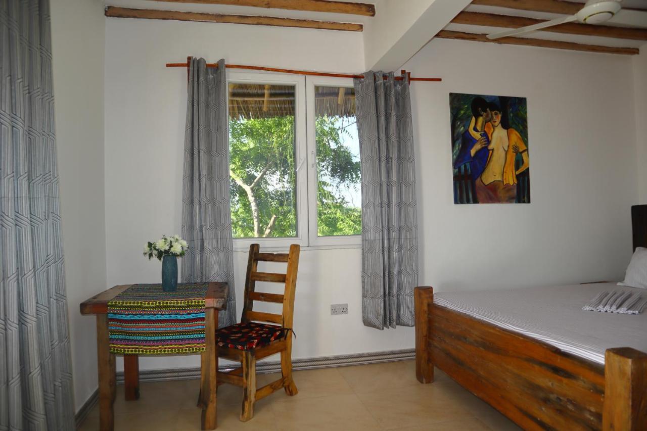 Holiday Time Bungalows Zanzibar マテムウェ エクステリア 写真