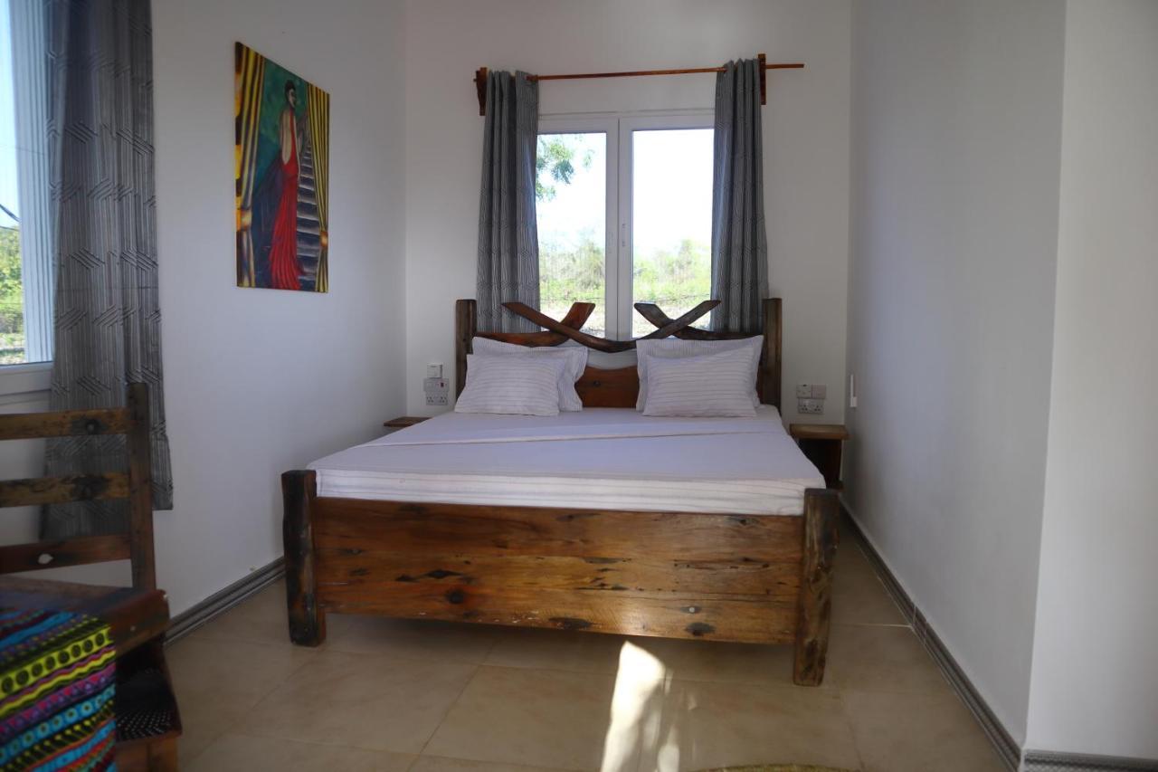 Holiday Time Bungalows Zanzibar マテムウェ エクステリア 写真