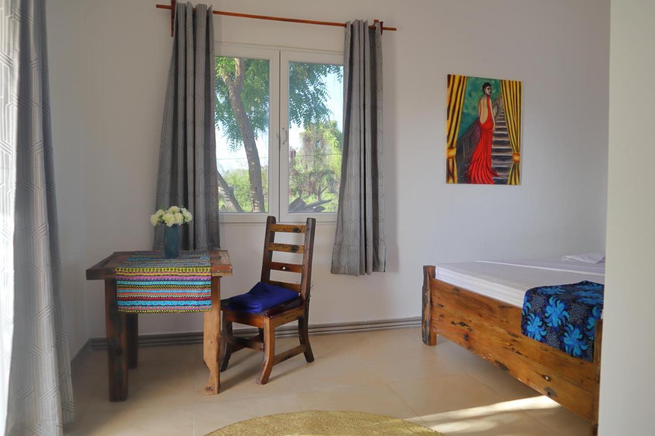 Holiday Time Bungalows Zanzibar マテムウェ エクステリア 写真