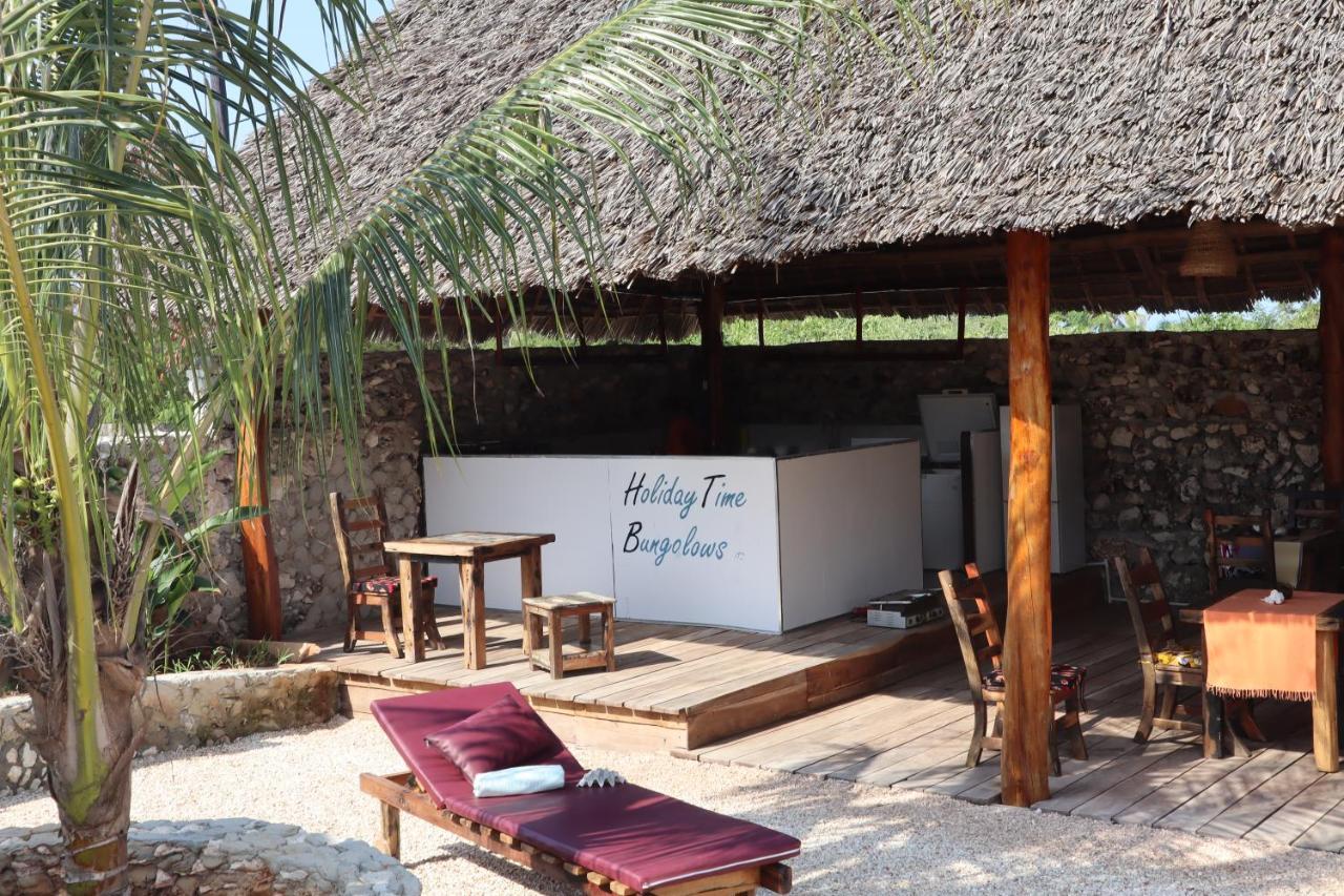 Holiday Time Bungalows Zanzibar マテムウェ エクステリア 写真