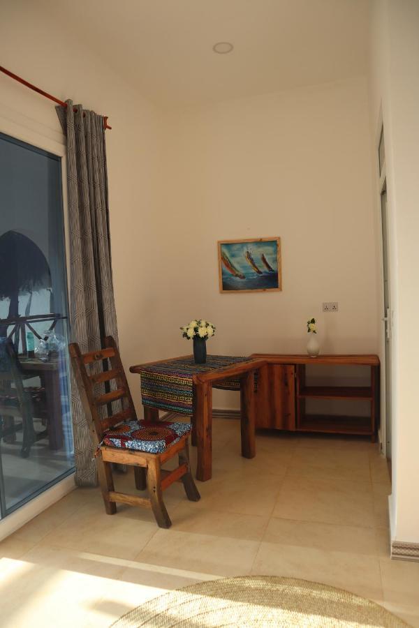 Holiday Time Bungalows Zanzibar マテムウェ エクステリア 写真