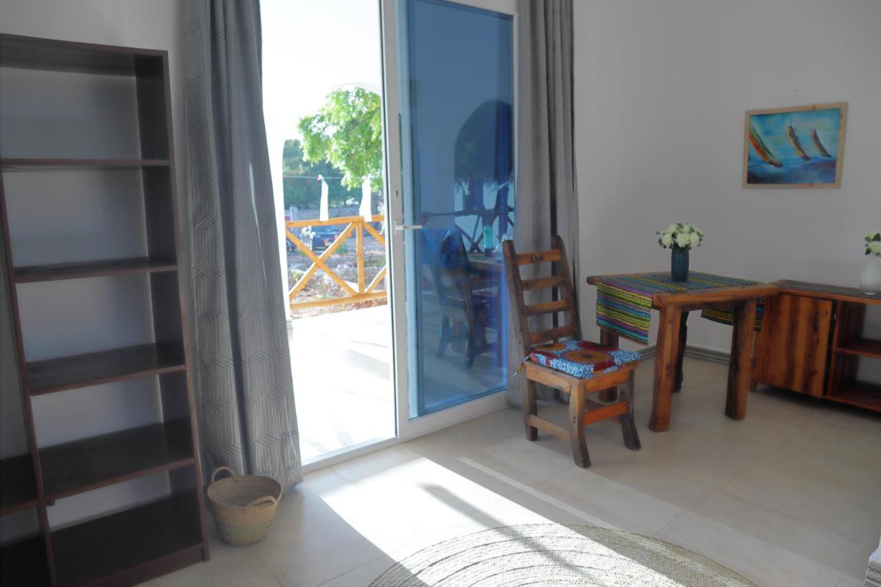 Holiday Time Bungalows Zanzibar マテムウェ エクステリア 写真