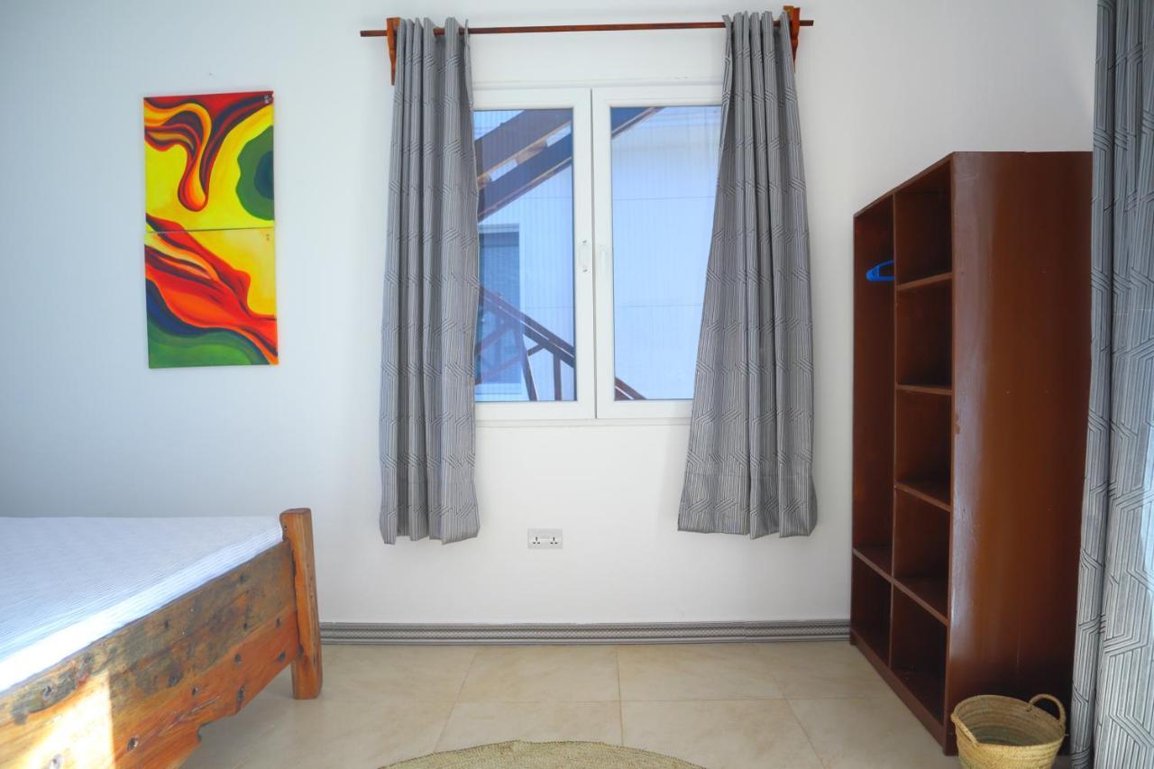 Holiday Time Bungalows Zanzibar マテムウェ エクステリア 写真