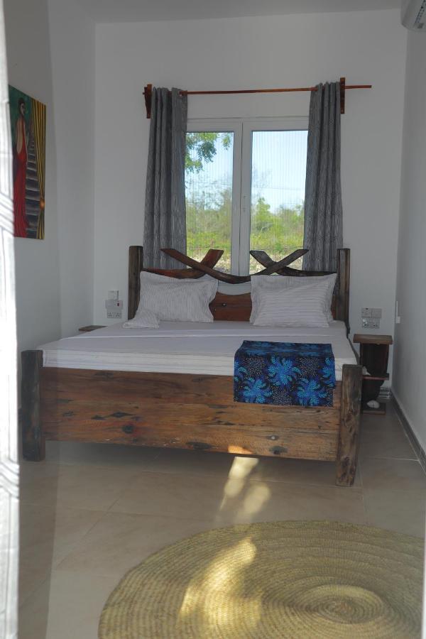 Holiday Time Bungalows Zanzibar マテムウェ エクステリア 写真