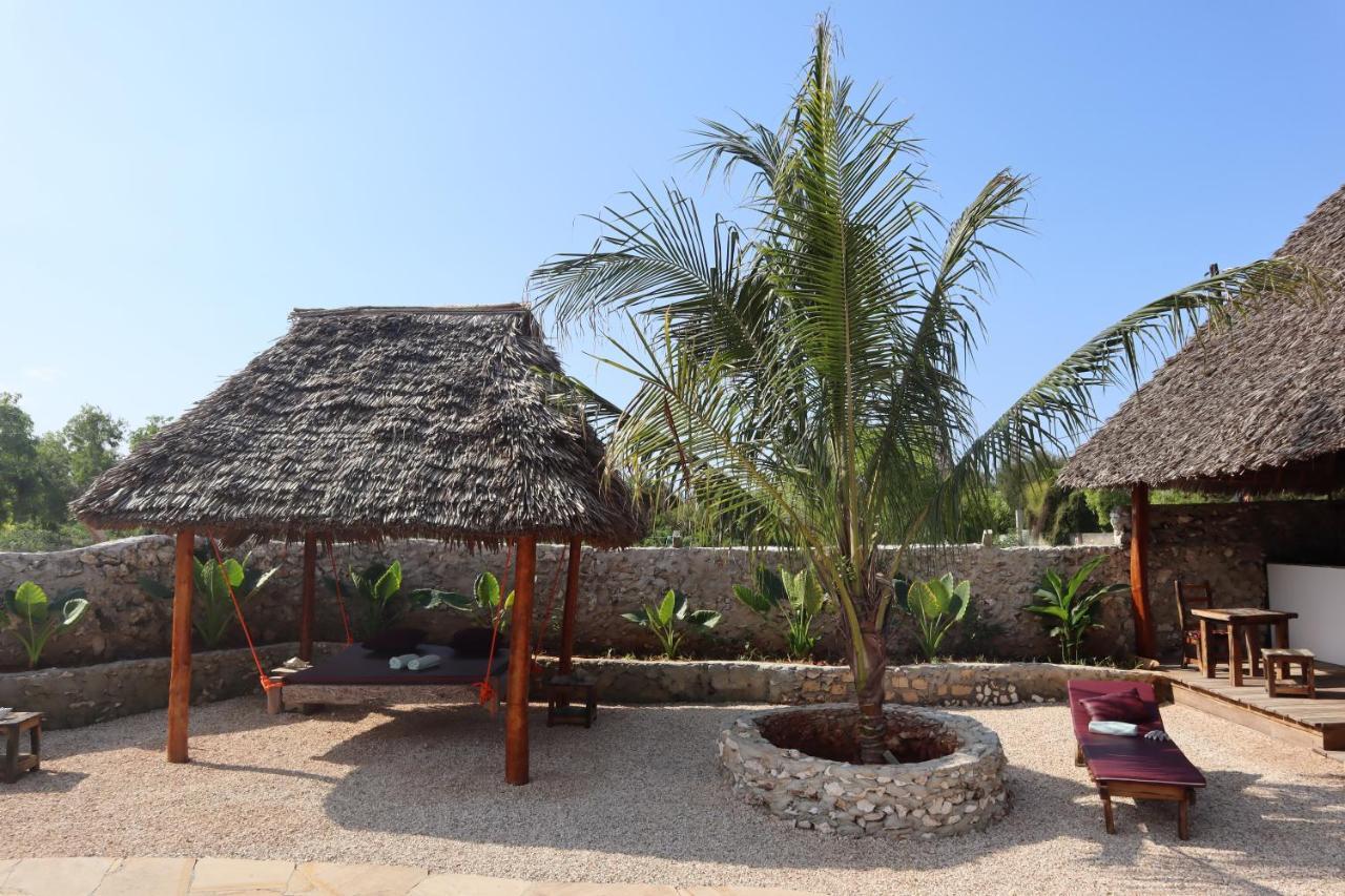 Holiday Time Bungalows Zanzibar マテムウェ エクステリア 写真
