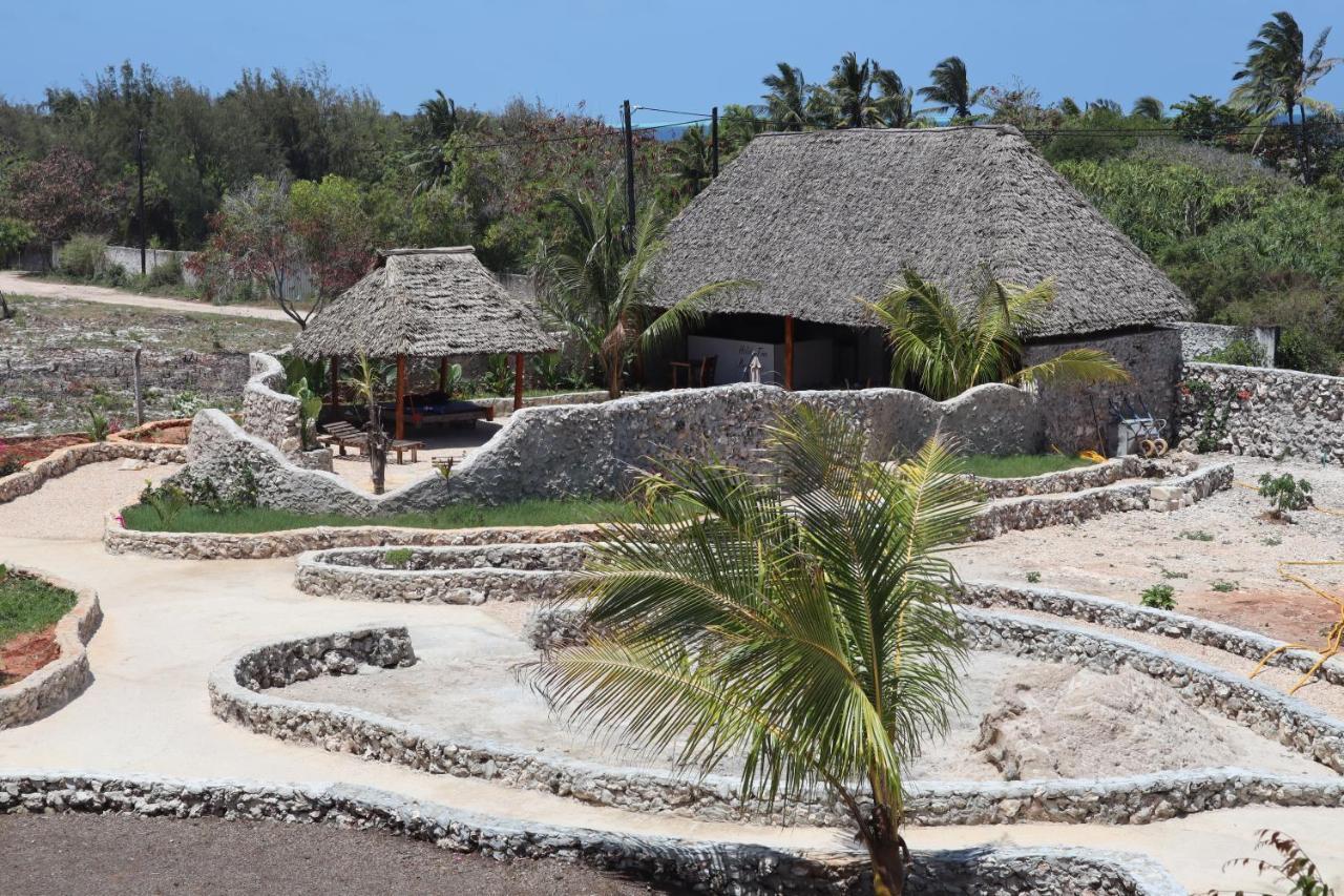 Holiday Time Bungalows Zanzibar マテムウェ エクステリア 写真