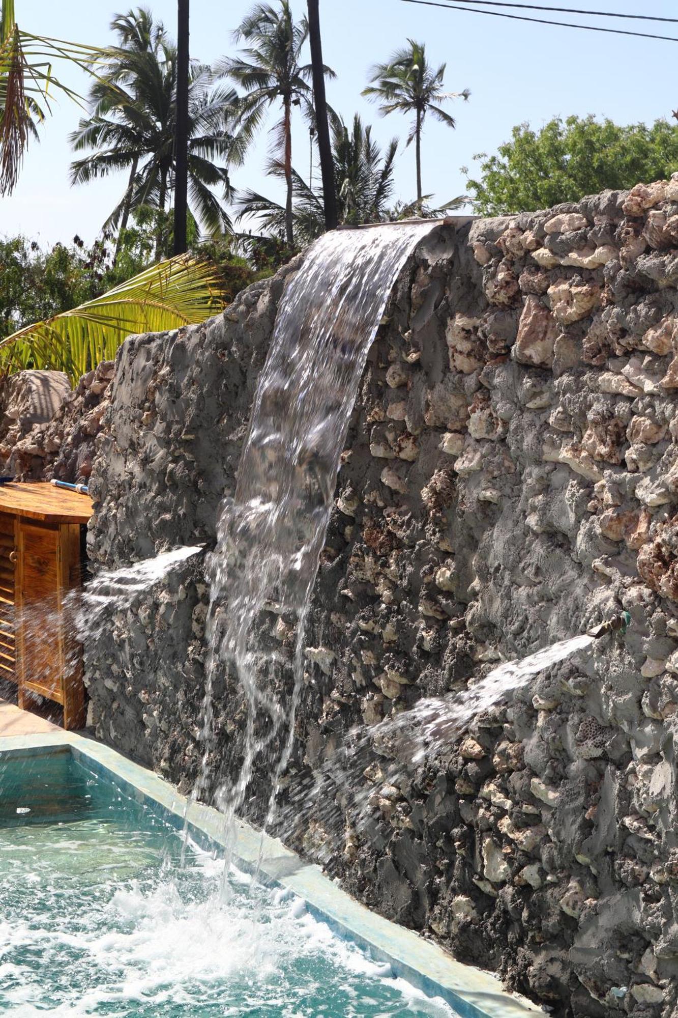 Holiday Time Bungalows Zanzibar マテムウェ エクステリア 写真