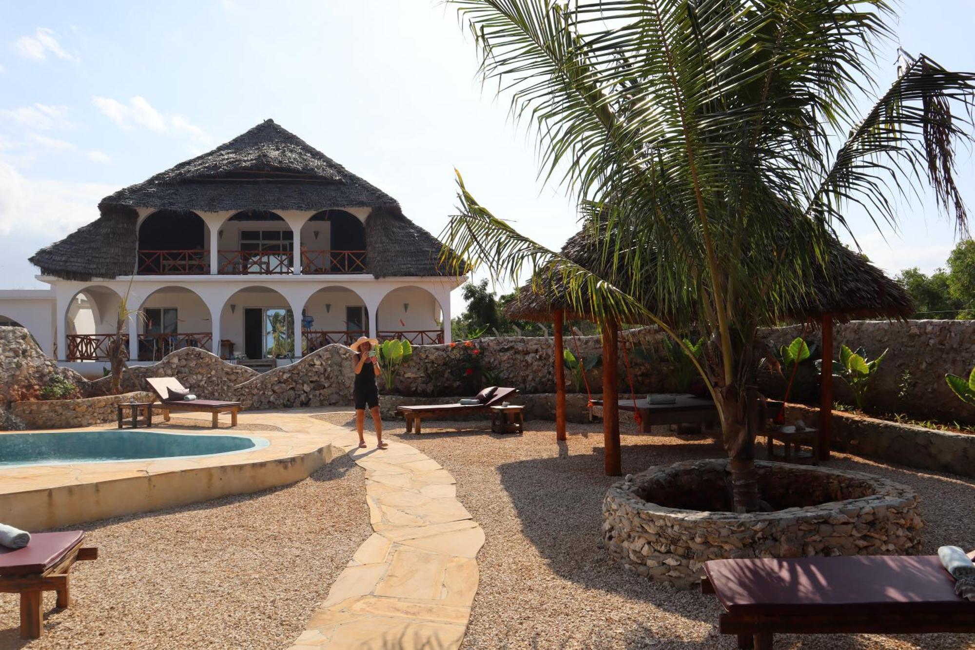 Holiday Time Bungalows Zanzibar マテムウェ エクステリア 写真